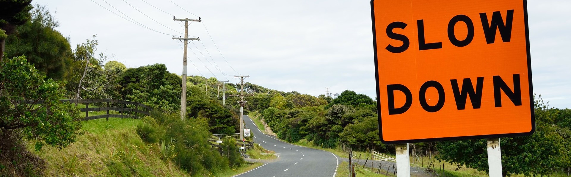 Slow Down Sign - GWCars.org