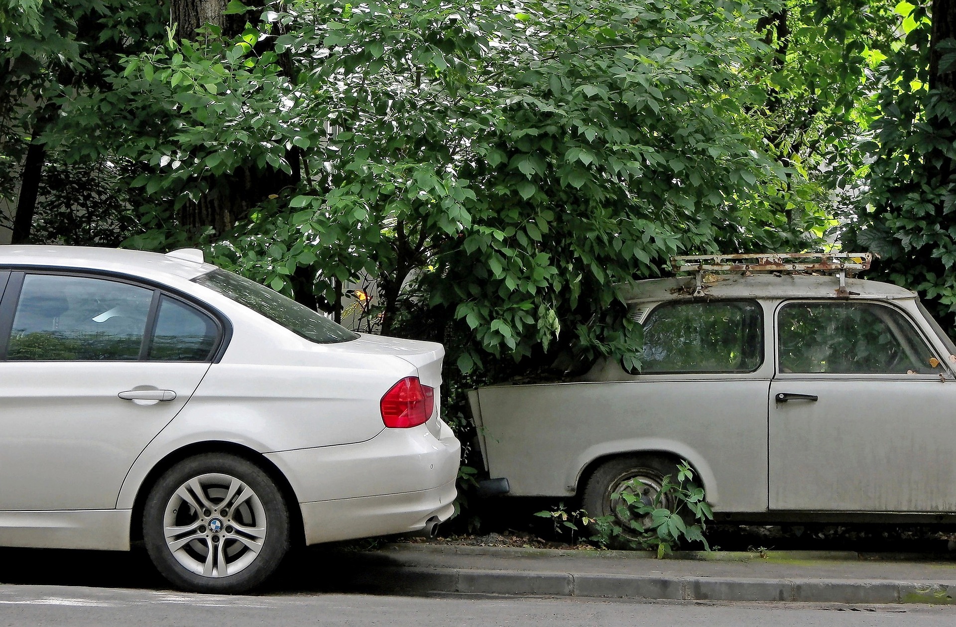 Old Car vs. New Car - GWCars.org